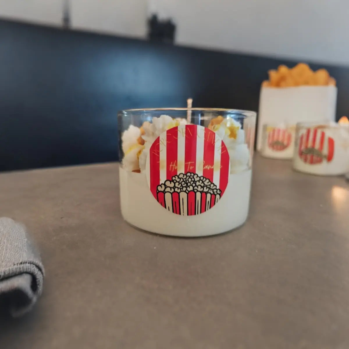 Set van popcorn geurkaarsen sfeerverlichting met karamelgeur